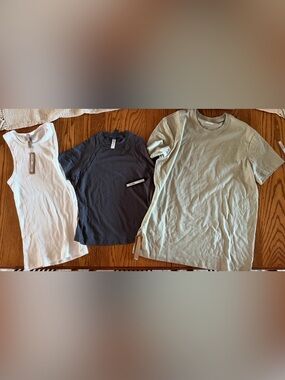 SKIMS Medium Top Lot